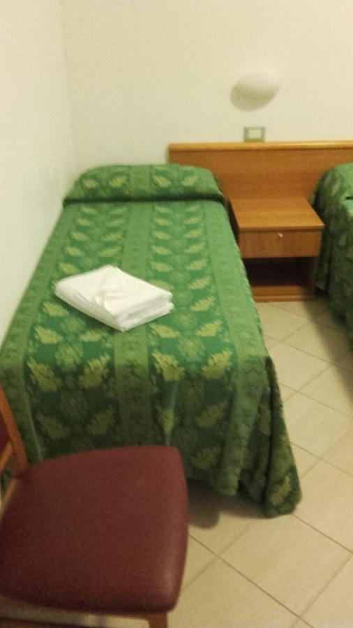 Hotel Belvedere Misano Adriatico Esterno foto