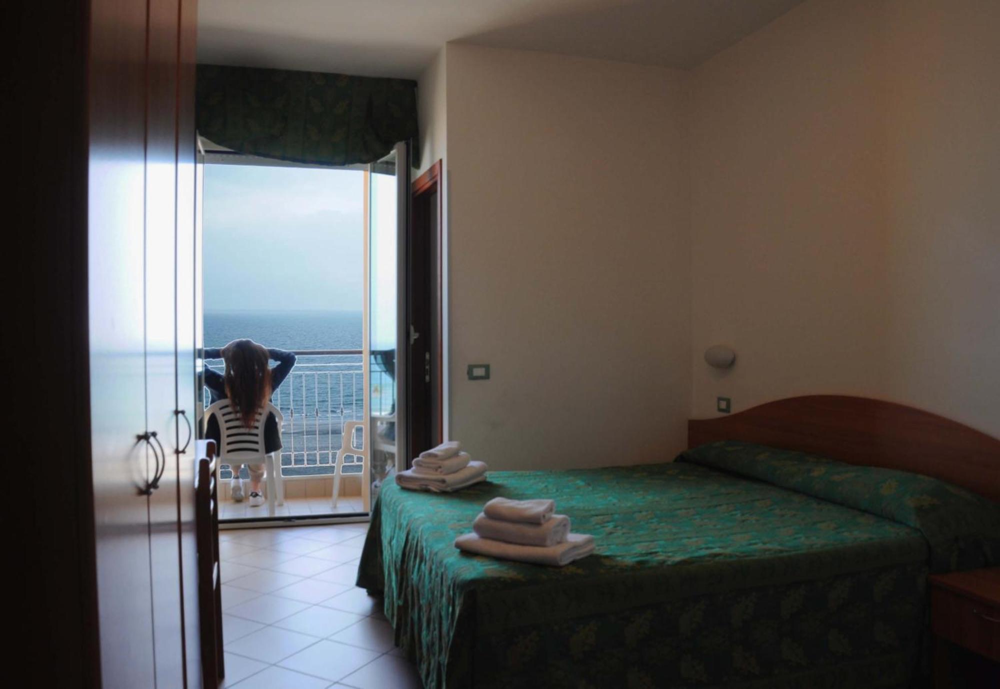 Hotel Belvedere Misano Adriatico Esterno foto